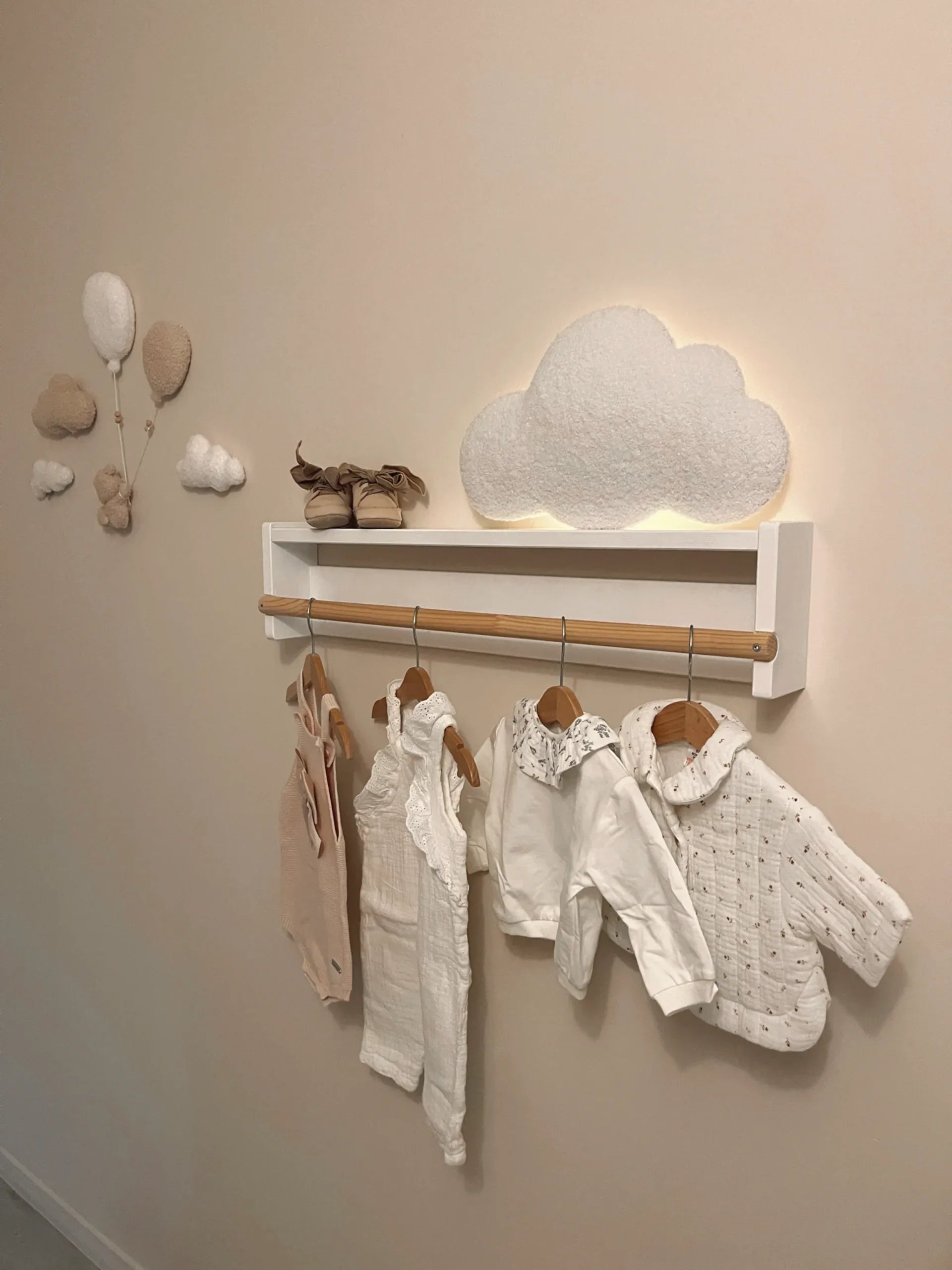 Nuage bouclé décoration chambre enfant