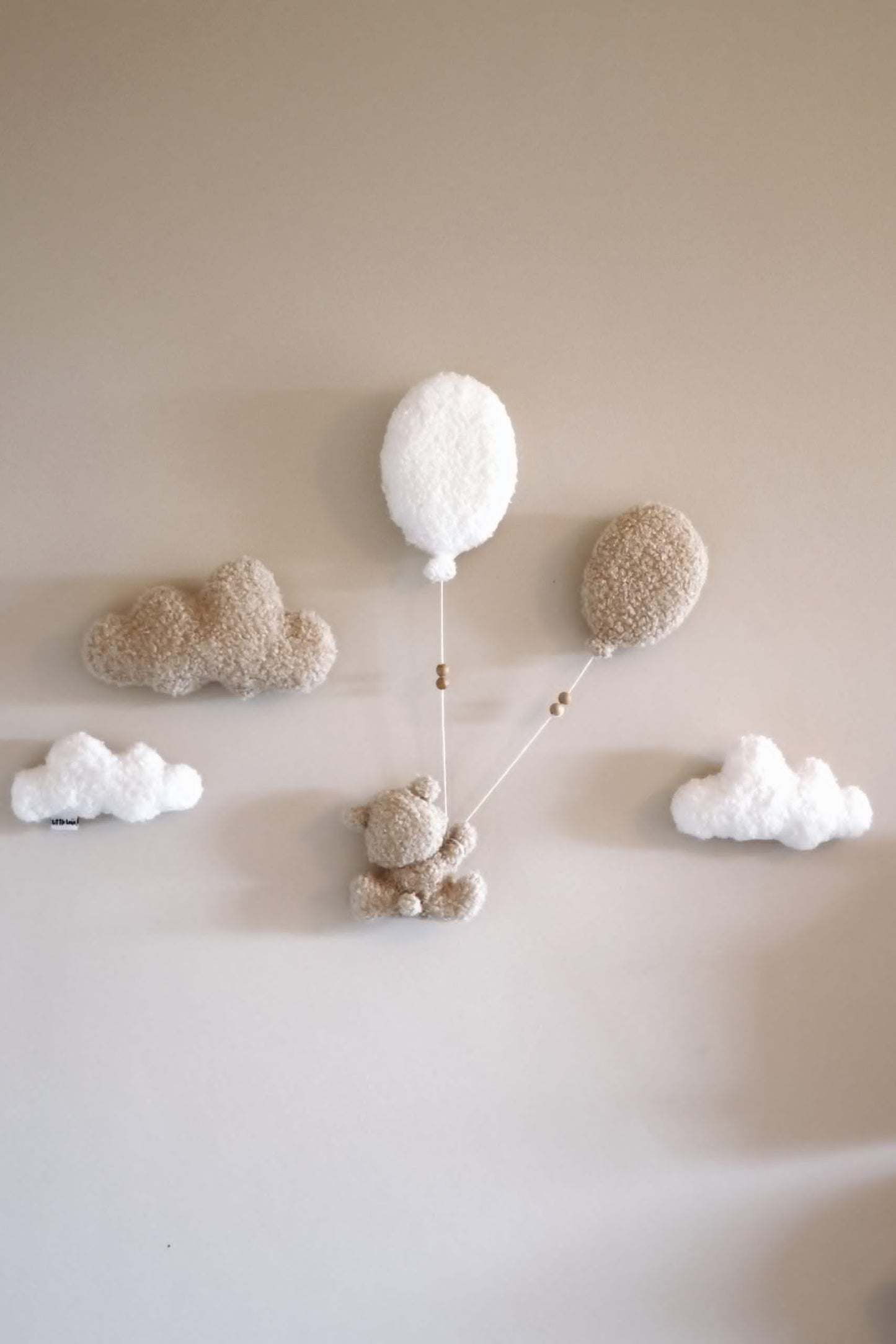 composition ourson bouclé fait main